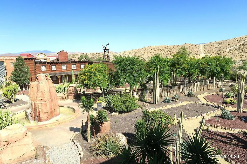 Centro Vacacional Macenas Hotel Mojacar Campsite